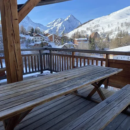 Chalet Husky *